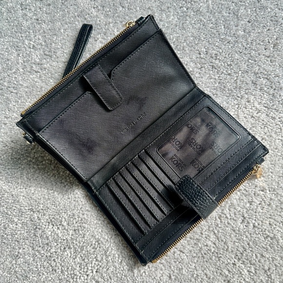 Michael Kors Wristlet Wallet - Picture 9 of 9